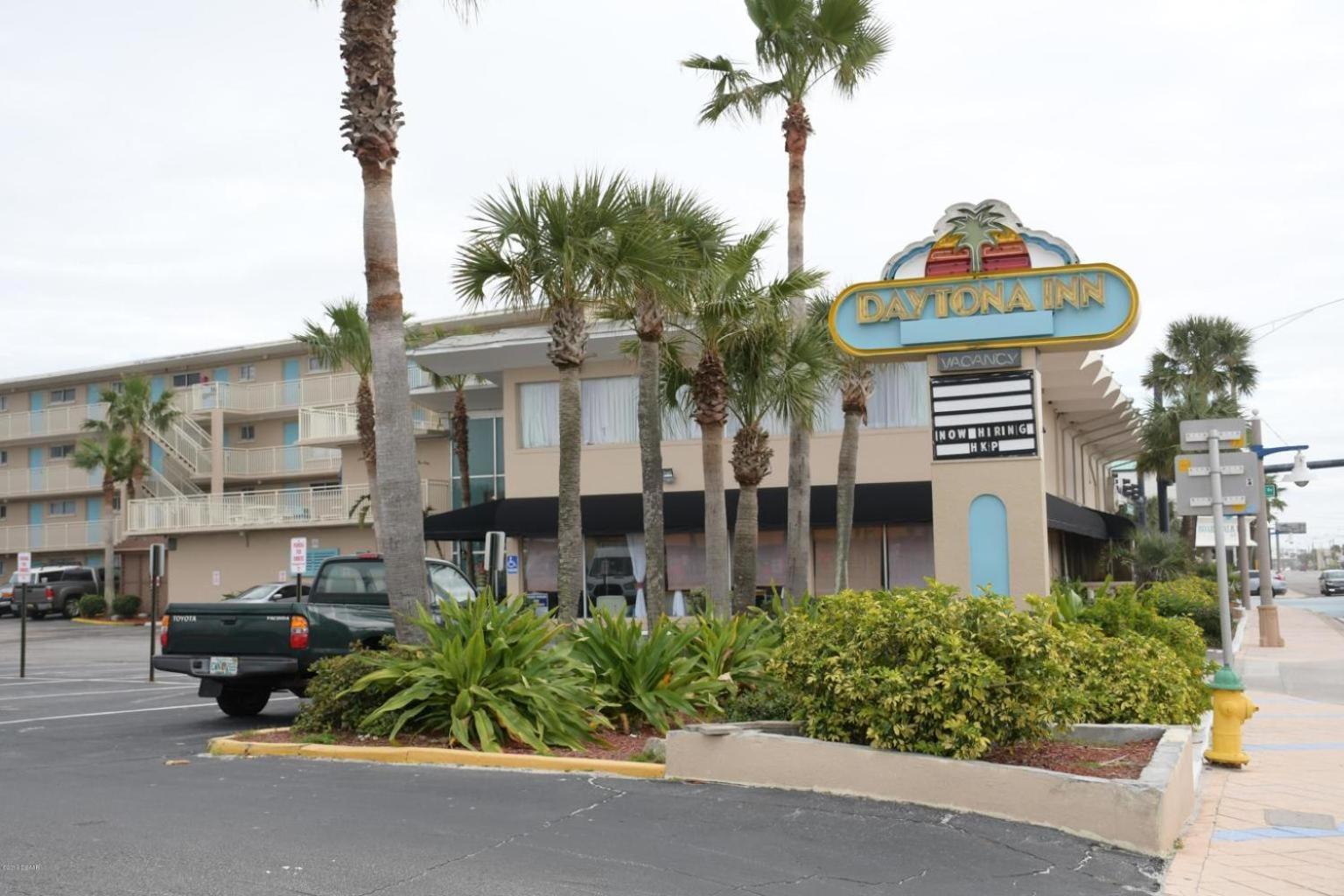 Ocean Breeze - Direct Ocean Front-Pool Is Open Apartment Daytona Beach Ngoại thất bức ảnh