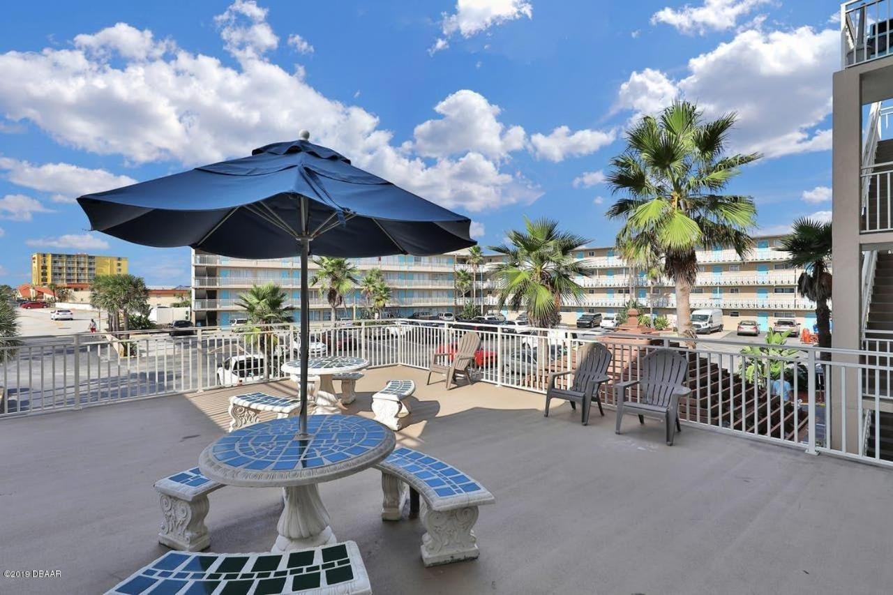 Ocean Breeze - Direct Ocean Front-Pool Is Open Apartment Daytona Beach Ngoại thất bức ảnh