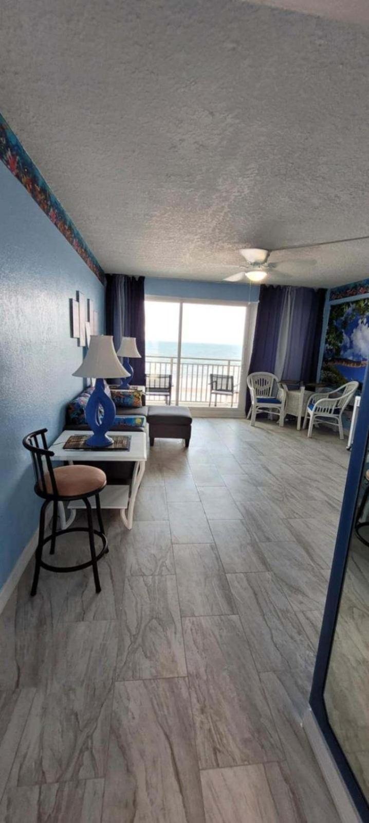 Ocean Breeze - Direct Ocean Front-Pool Is Open Apartment Daytona Beach Ngoại thất bức ảnh