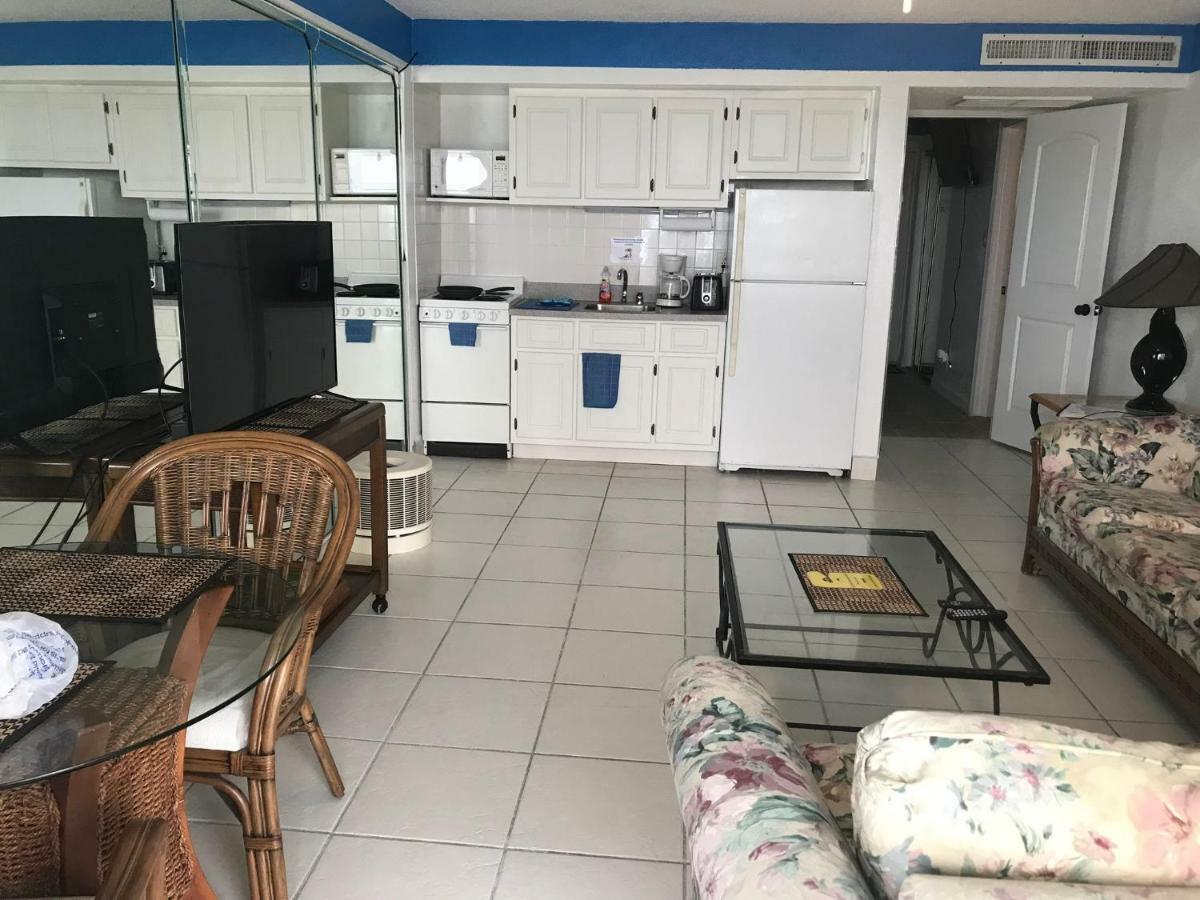 Ocean Breeze - Direct Ocean Front-Pool Is Open Apartment Daytona Beach Ngoại thất bức ảnh