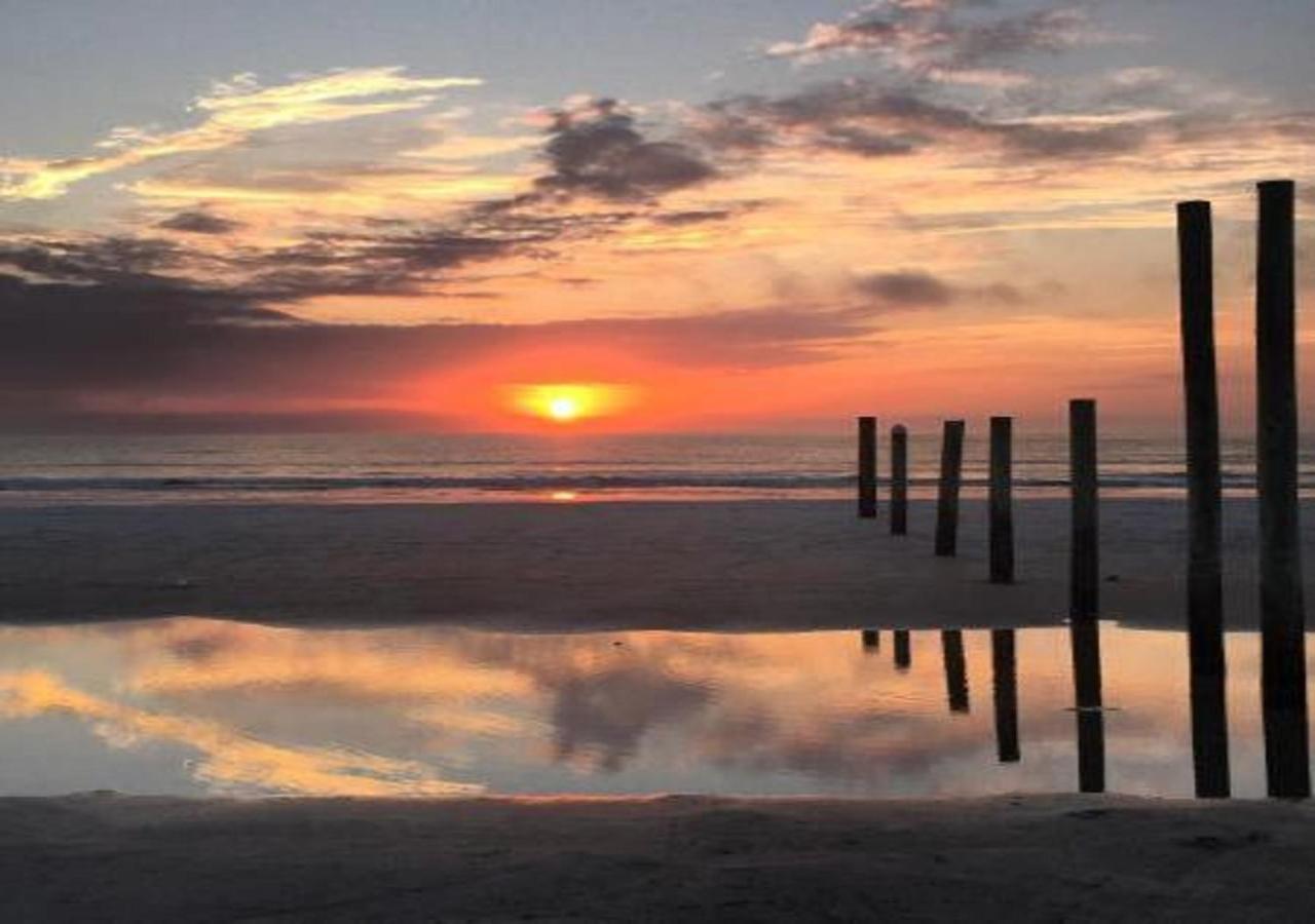 Ocean Breeze - Direct Ocean Front-Pool Is Open Apartment Daytona Beach Ngoại thất bức ảnh