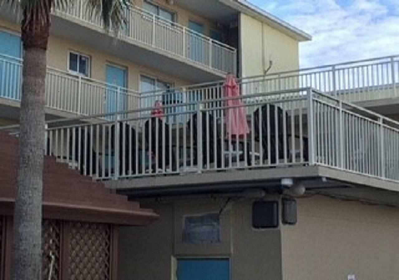 Ocean Breeze - Direct Ocean Front-Pool Is Open Apartment Daytona Beach Ngoại thất bức ảnh