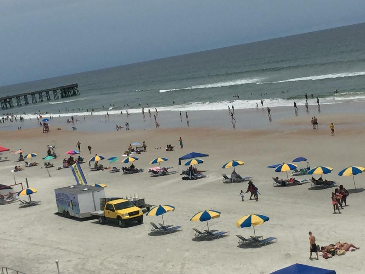 Ocean Breeze - Direct Ocean Front-Pool Is Open Apartment Daytona Beach Ngoại thất bức ảnh
