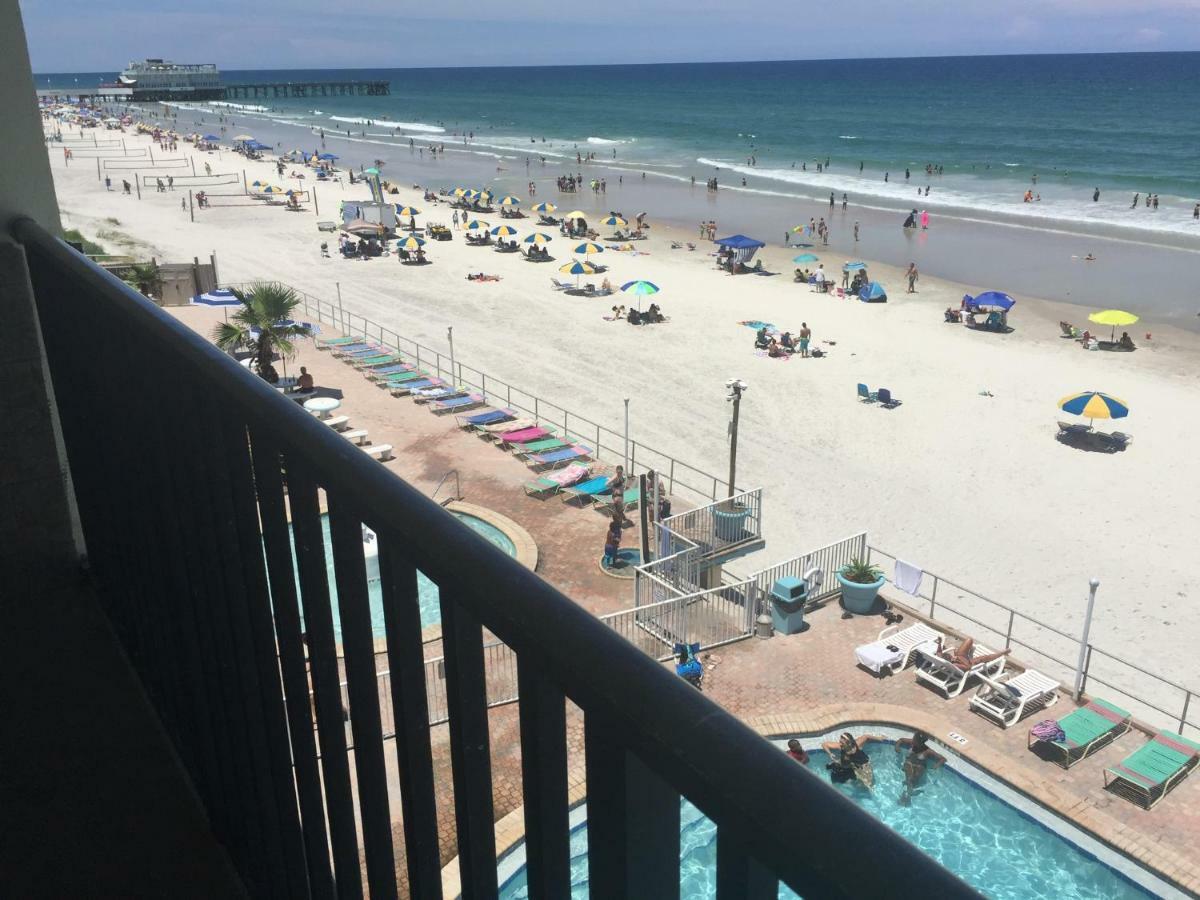 Ocean Breeze - Direct Ocean Front-Pool Is Open Apartment Daytona Beach Ngoại thất bức ảnh