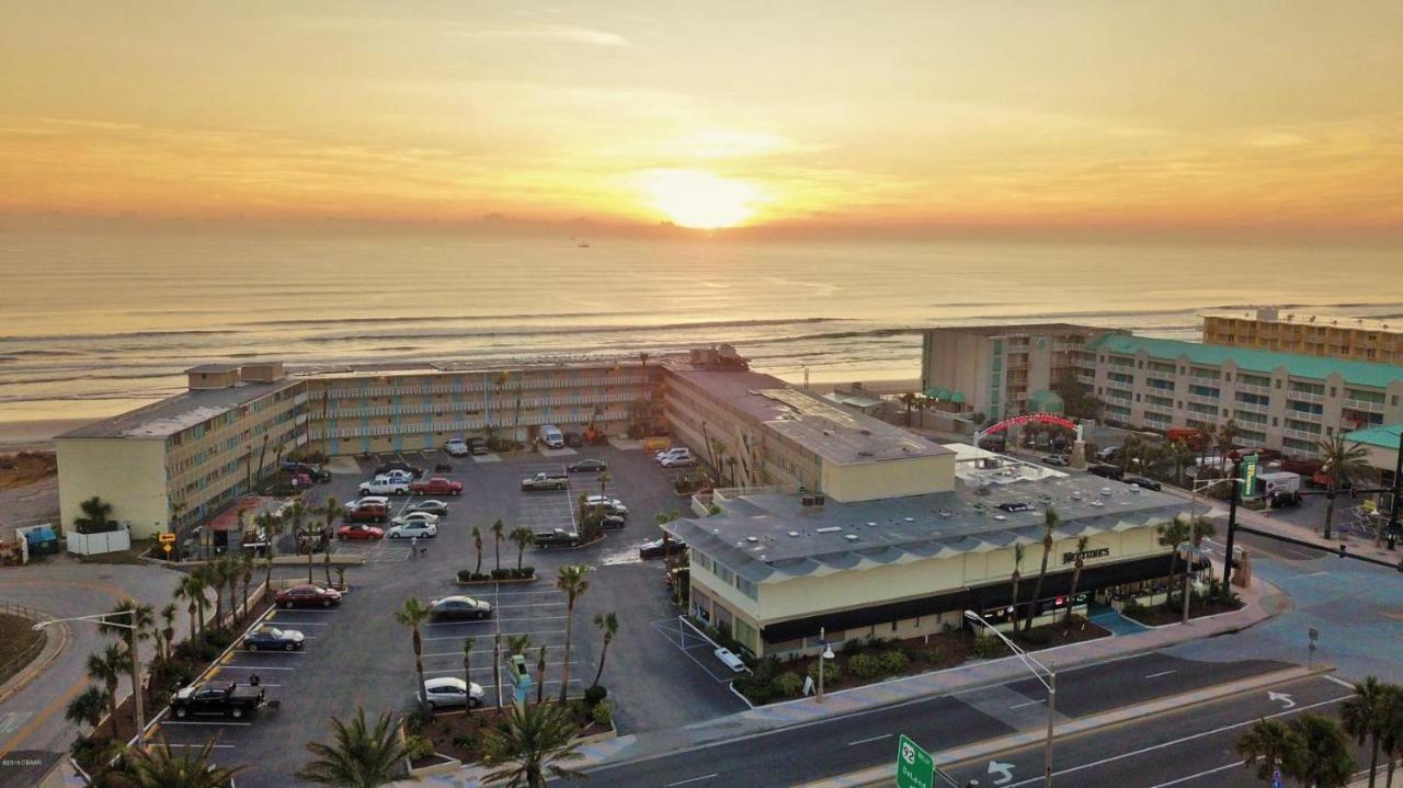 Ocean Breeze - Direct Ocean Front-Pool Is Open Apartment Daytona Beach Ngoại thất bức ảnh