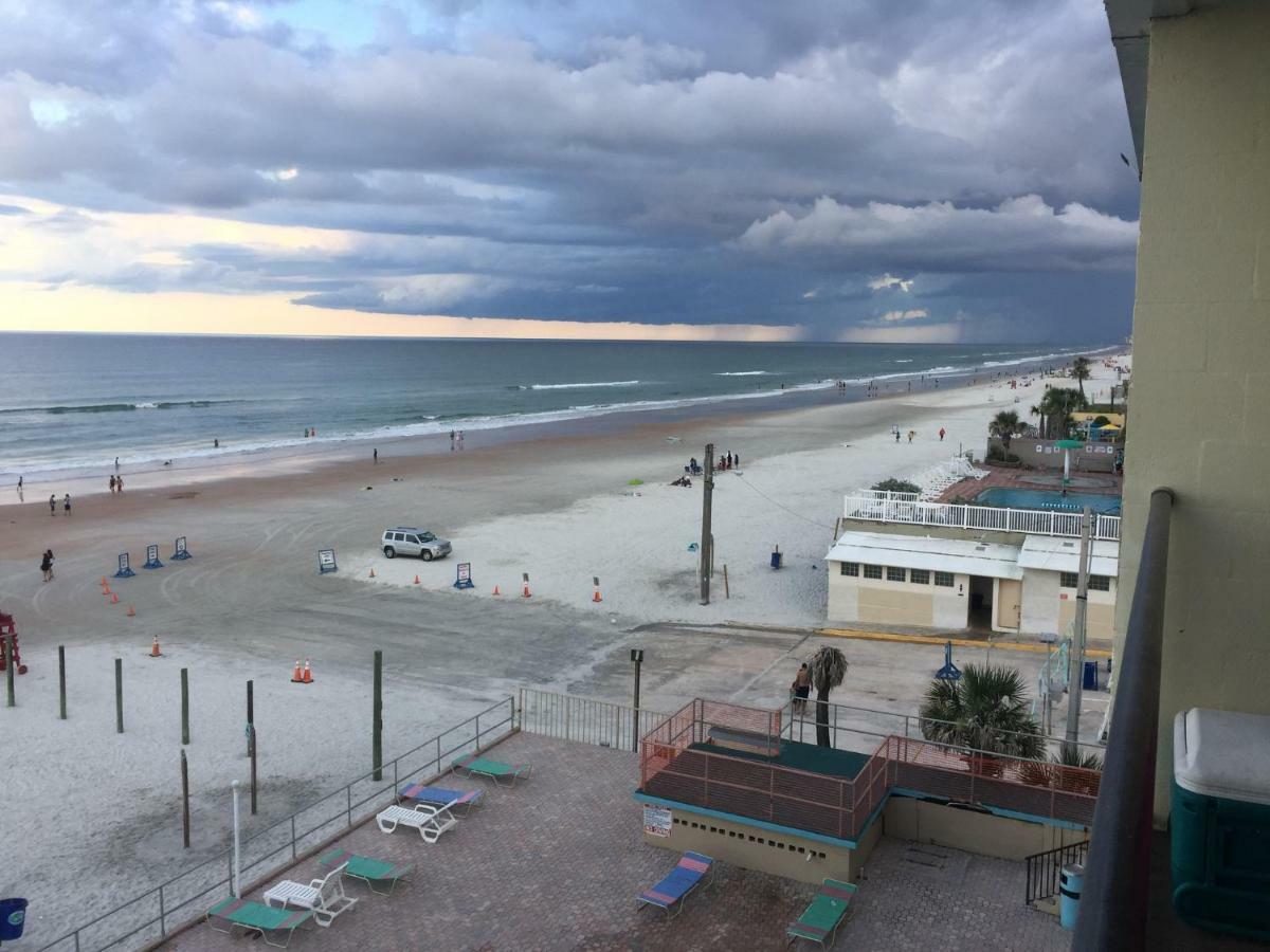 Ocean Breeze - Direct Ocean Front-Pool Is Open Apartment Daytona Beach Ngoại thất bức ảnh